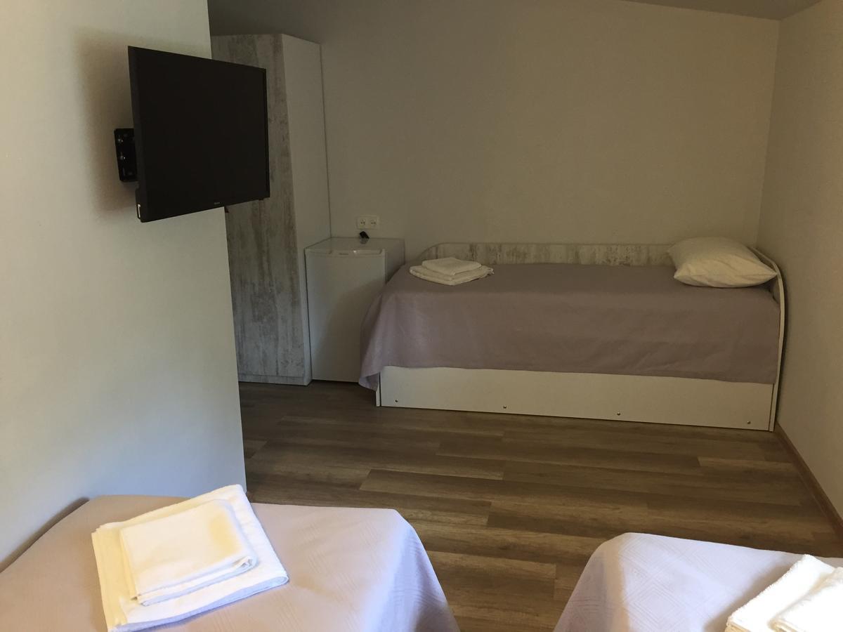 R And B Hotell Borjomi Eksteriør bilde