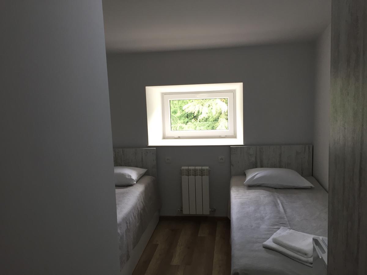 R And B Hotell Borjomi Eksteriør bilde