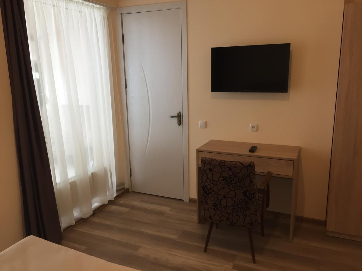 R And B Hotell Borjomi Eksteriør bilde